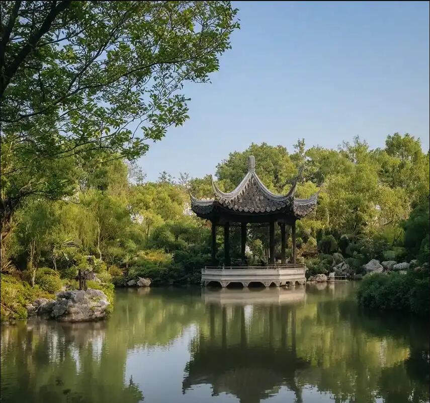 葫芦岛狼狈餐饮有限公司